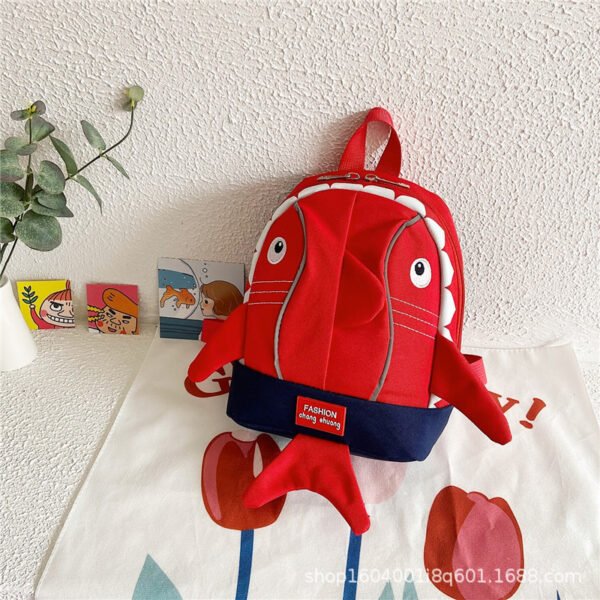 Sac à dos Enfants Design Requin Mignon Rouge – حقيبة أطفال برسوم القرش أحمر
