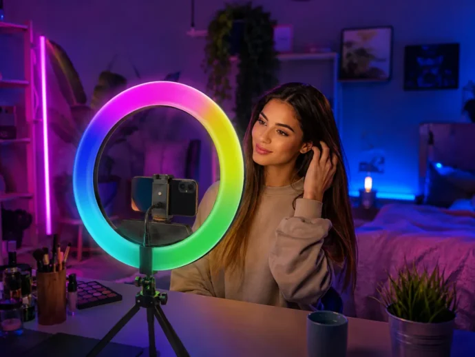 حلقة الإضاءة الذكية RGB BD-300D لصناعة المحتوى والتصوير الاحترافي
