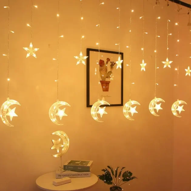 ستارة هلال ونجوم مضيئة – Rideau LED Lune & Étoiles Élégant